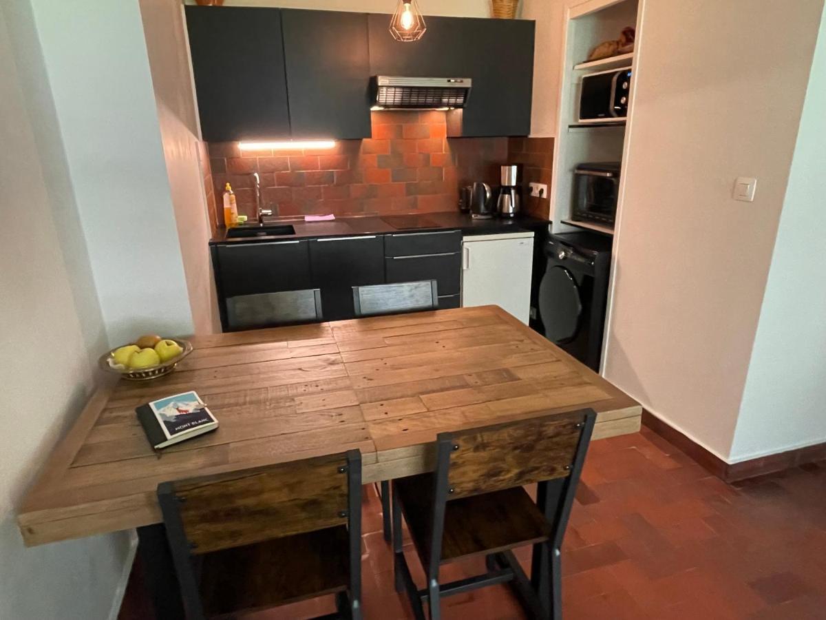 Residence Bois Du Bouchet, Appartement Vue Montagne, Calme, Parking Gratuit, Proche Centre Chamonix Luaran gambar