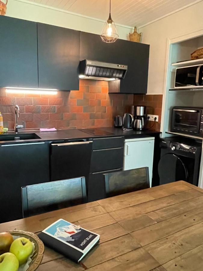 Residence Bois Du Bouchet, Appartement Vue Montagne, Calme, Parking Gratuit, Proche Centre Chamonix Luaran gambar